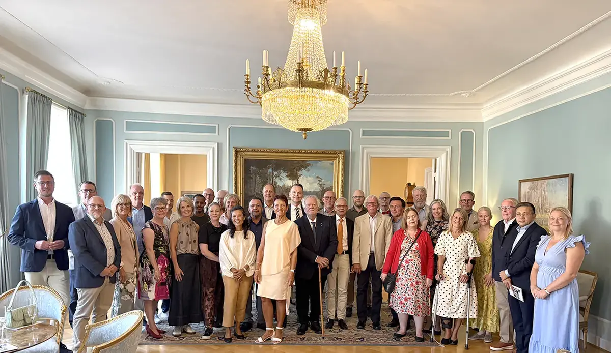 Gruppfoto på eldsjälar från 33 skånska kommuner i residentet.